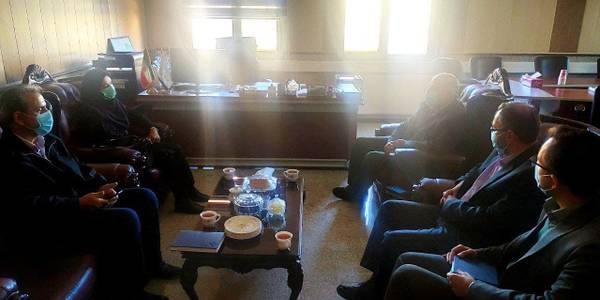 نشست مهندس سلیمانی فرماندار شهرستان زرندیه با سرکار خانم مهدوی مدیر کل ارتباطات و فناوری اطلاعات استان مرکزی