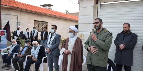 تکریم خانواده معظم شهیدان عطاءاله و رحمتی به مناسبت فرا رسیدن هفته مبارک بسیج با حضور ناظری فرماندار شهرستان محلات