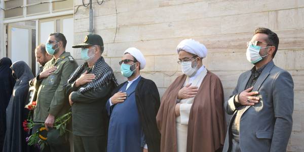 تکریم خانواده معظم شهدا به مناسبت هفته مبارک بسیج با حضور ناظری فرماندار شهرستان محلات