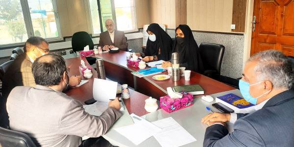 جلسه هیئت تطبیق مصوبات شوراهای اسلامی شهرهای تابعه شهرستان زرندیه به ریاست مهندس سلیمانی فرماندار شهرستان