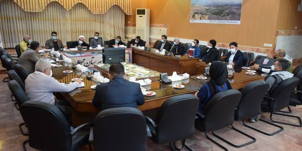 جلسه بررسی مسائل و مشکلات ورزشی منطقه باقرآباد شهر نیم ور و احداث زمین چمن و سالن های ورزشی در این منطقه به ریاست ناظری فرماندار شهرستان محلات برگزار گردید.