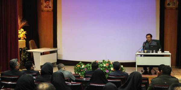 نشست مدیرکل دفتر امور روستایی و شوراهای استانداری مرکزی با ناظرین مالی دهیاری های استان مرکزی درخصوص سامانه ستاد