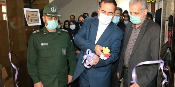 افتتاح نمایشگاه بانوی هنرمند تفرشی