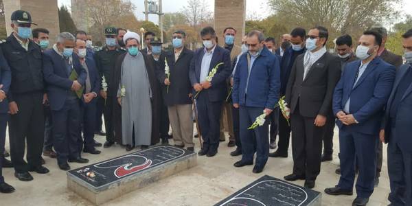 ادای احترام به شهدای گمنام شهر کمیجان