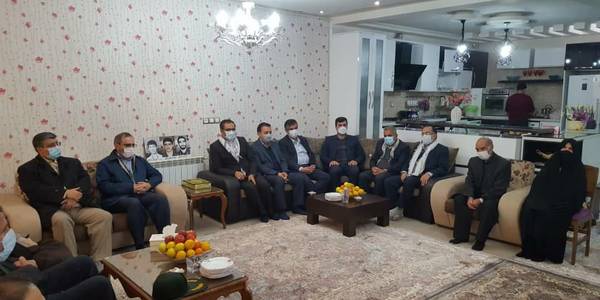 دیدار با خانواده شهید کوخایی در شهر کمیجان