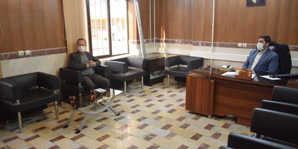 جلسه بررسی و هماهنگی کیفیت آب شهرستان محلات به ریاست علیرضا ملک جانی معاون سیاسی، امنیتی و اجتماعی فرمانداری برگزار شد.