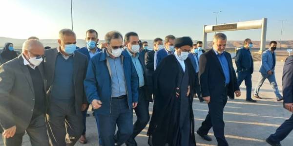 بازديد از سرزمين ايرانيان در شهرستان زرنديه