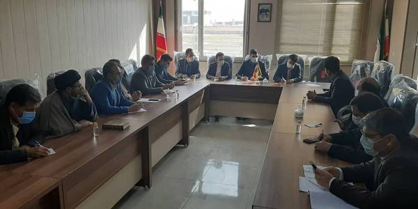 جلسه بررسی مشکلات روستای گاوخانه با حضور مهندس هادی سرپرست  فرمانداری شهرستان اراک و هیات همراه