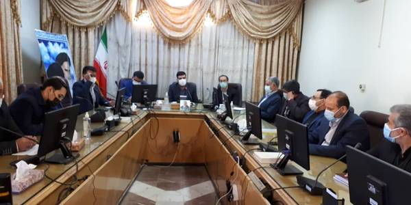 نشست بررسی وضعیت آلودگی هوای کلانشهر اراک به ریاست مهندس هادی سرپرست فرمانداری اراک برگزار شد