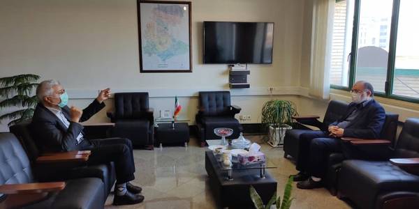 نشست آل یاسین سرپرست معاونت توسعه مدیریت و منابع استانداری با رضیعی ذیحساب استانداری