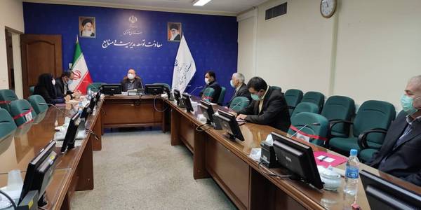 جلسه بررسی قراداد دفاتر تسهیل گری و توسعه محلی در شهرشتان های اراک و ساوه  به ریاست آل یاسین سرپرست معاونت توسعه مدیریت و منابع استانداری و باحضور مدیران کل امور اداری و مالی و امور اجتماعی ، معاونین و کارسناسان دفاتر مذکور برگزار شد.