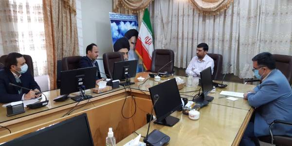 ملکی مدیرکل غله استان بهمراه معاون اداره غله با  مهندس هادی سرپرست فرمانداری شهرستان اراک دیدار و گفتگو کردند.