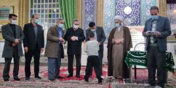 تقدیر از فعالیت اعضای حلقه های صالحین مسجد امام حسین(ع)