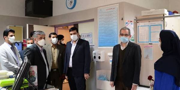 در آستانه میلاد با سعادت و پربرکت حضرت زینب کبری(س) و روز پرستار  مهندس هادی سرپرست فرمانداری اراک و آقایان میرنظامی و محصولی رییس و نایب رییس  و اعضای شورای اسلامی شهر اراک با حضور در بیمارستانهای امیرکبیر و ولیعصر(عج)  از پرستاران تجلیل کردند