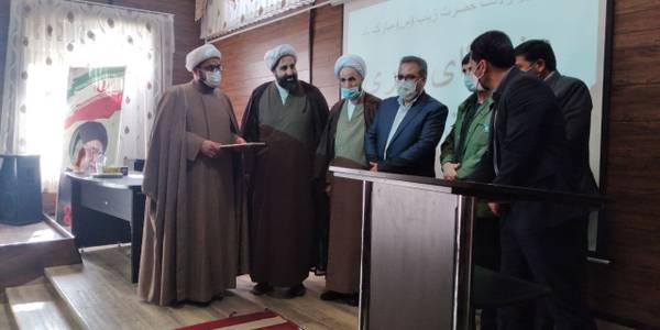 نهمین جلسه شورای اداری شهرستان خنداب به ریاست مهندس خزائی پور فرماندار شهرستان خنداب با موضوع تکریم و معارفه امام جمعه جدید شهر جاورسیان در محل بخشداری قره چای برگزارشد