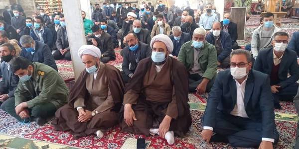 حضور مهندس خزائی پور فرماندار شهرستان خنداب در نماز عبادی وسیاسی جمعه شهر جاورسیان