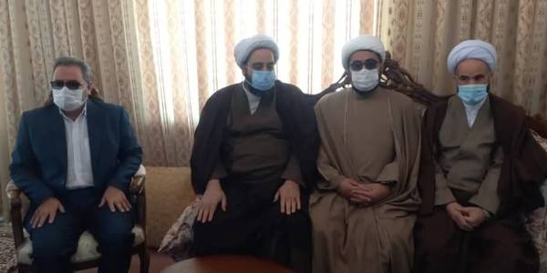 دیدار فرماندار شهرستان خنداب با مادر گرامی شهید والامقام حمیدمتقی زاده در بخش قره چای