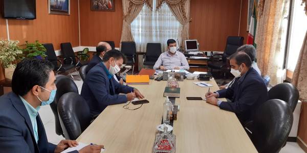 نشست بررسی مشکلات پروژه مسکونی ۲۶۴ واحدی ایثارگران اراک به ریاست مهندس هادی سرپرست فرمانداری شهرستان اراک