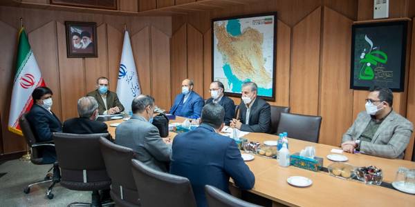 نقش مؤثر احزاب در مردم‌سالاری دینی