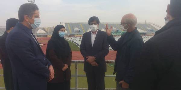 بازديد معاون سياسي،امنيتي و اجتماعي استاندار مركزي و مديران و مسئولين همراه از وضعيت استاديوم ۱۵ هزار نفری امام خمینی (ره) شهر اراک