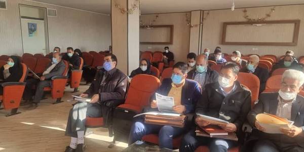 برگزاری کارگاه آموزشی اعضای شوراهای اسلامی روستاهای بخش  مرکزی شهرستان شازند