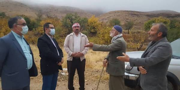 بازدید فرماندار کمیجان از جاده روستایی در حال احداث سیجان به طرلان
