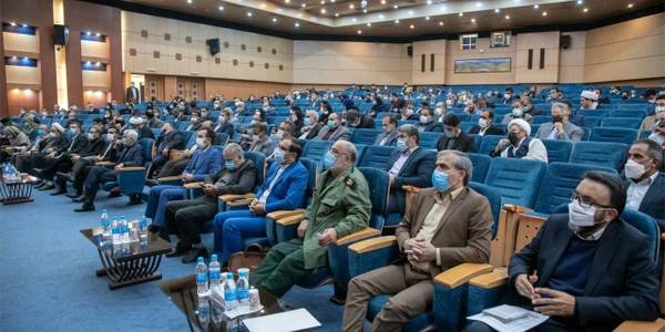 حضور فرماندار و منتخبین شهرستان کمیجان در نشست با استاندار مرکزی