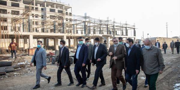 بازدید استاندار مرکزی، فرمانده سپاه روح اله استان، سرپرست فرمانداری شهرستان اراک، مدیر کل راه وشهر سازی استان مرکزی از روند اجرایی احداث پروژه های نهضت ملی مسکن در شهر اراک