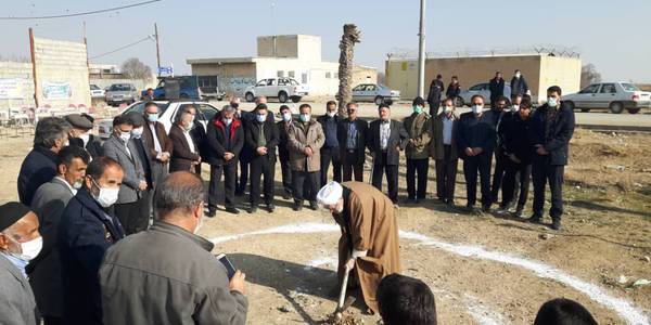 آیین کلنگ زنی احداث پروژه مدرسه مشارکتی خیرساز و اداره کل نوسازی مدارس برگزار شد