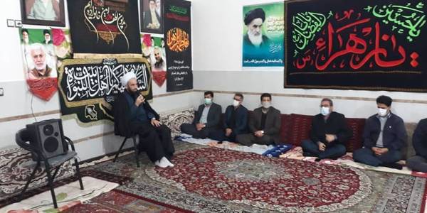 مراسم روضه ایام شهادت حضرت فاطمه(س)و جلسه درس اخلاق مدیران ادارات شهرستان خنداب در دفتر امام جمعه جاورسیان