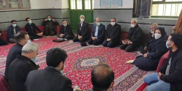 بررسی مسایل و مشکلات برخی ازروستاهای شهرستان خنداب با حضور مهندس خزائی پور فرماندار ودکتر آصفری نماینده مردم شهرستان در مجلس شورای اسلامی