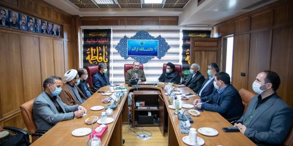 دانشگاه اراک راهبری برنامه‌های جامع علمی استان مرکزی را برعهده گیرد.