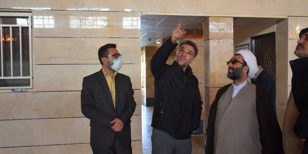 بازدید ناظری فرماندار شهرستان محلات به همراه حجت الاسلام والمسلمین دکتر سلیمی نماینده مردم شریف محلات و دلیجان در مجلس شورای اسلامی از مجموعه سالن ورزشی یک هزار نفره شهید سلیمانی محلات