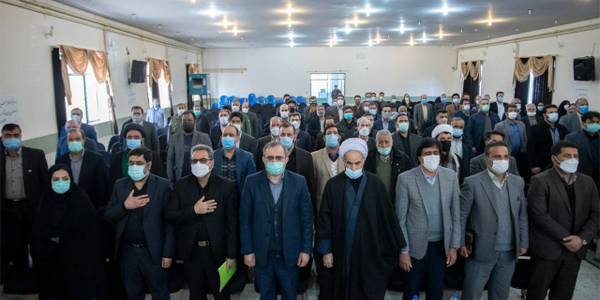 آیین تكريم و معارفه فرماندار شهرستان خنداب با حضور استاندار مرکزی،معاون سیاسی،امنیتی و اجتماعی استاندار و اعضای شورای اداری شهرستان برگزار شد.
در این آیین از خدمات حسن خزائي پور تقدیر و مجيد گازري به عنوان سرپرست فرمانداری خنداب معرفی شد.