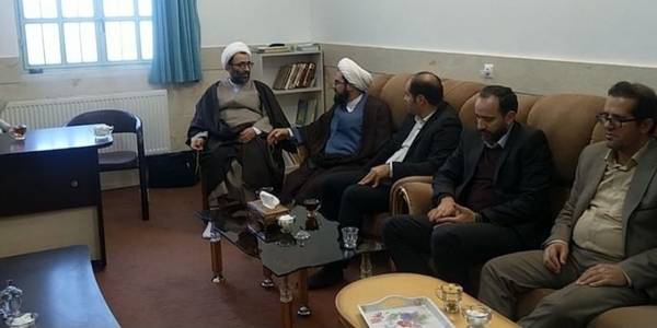 ✅دیدار و گفتگودر مدرسه علمیه