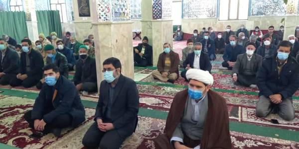 حضور گازری فرماندار شهرستان خنداب در مراسم نماز جمعه