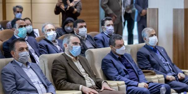 با حضور استاندار مرکزی، معاون فناوری و نوآوری وزیر علوم، معاونین استاندار، مدیران و جمعی از پژوهشگران استان مرکزی، از محصولات فناور و دانش بنیان شرکت‌های مستقر در پارک علم و فناوری استان مرکزی رونمایی شد