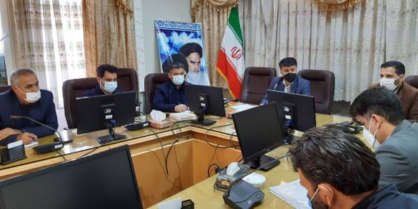 جلسه شورای مسکن شهرستان اراک با هدف بررسی مسائل و مشکلات طرح اقدام ملی مسکن در محل سالن جلسات فرمانداری برگزار گردید.