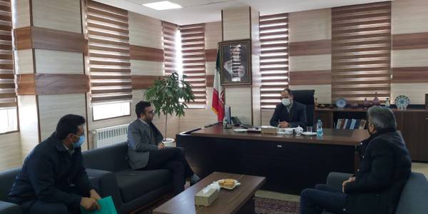 دیدار اعضای شورای اسلامی تعدادی از روستاهای تابعه با فراهانی سرپرست فرمانداری شهرستان آشتیان