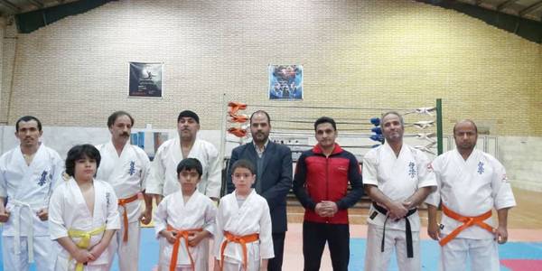 بازدید سرزده فراهانی سرپرست فرمانداری شهرستان آشتیان از زیرساخت ها و اماکن ورزشی شهر آشتیان