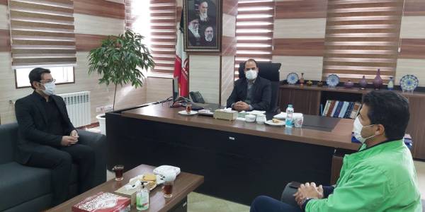 دیدار مسعودی مدیر شرکت پژوهش صنعت مدرن سایت آشتیان با علی اکبر فراهانی سرپرست فرمانداری
