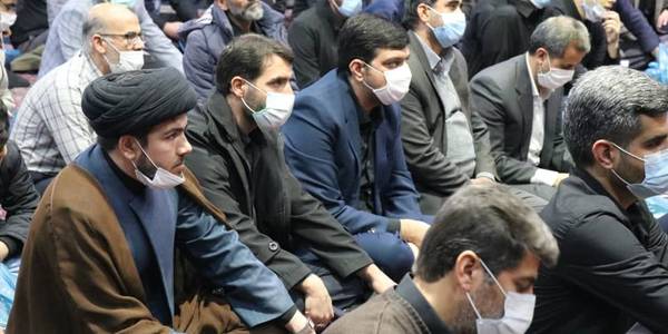 حضور مهندس هادی فرماندار شهرستان اراک و هیات همراه در مراسم عزاداری بانوی دو عالم حضرت فاطمه زهرا (س) در مسجد ساعت اراک