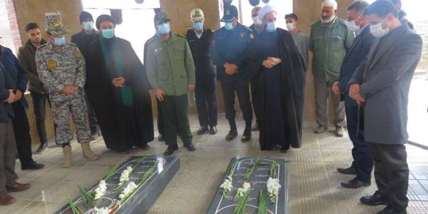 گلباران مزار مطهر شهدای گمنام در شهر خنداب