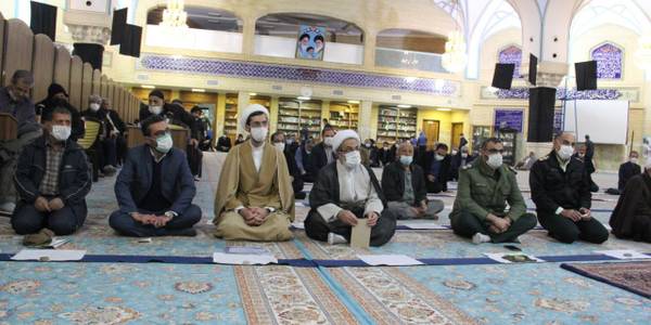 برگزاری میز خدمت (پاسخگویی به سوالات همشهریان و رسیدگی به مشکلات آنان)با حضور ناظری فرماندار شهرستان محلات و دیگر مسئولین ادارات شهرستان در مسجد القائم (عج) محلات