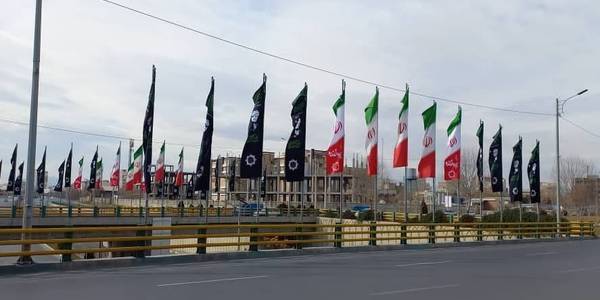 رخت عزای ایام فاطمیه و سردار دل‌ها بر تن شهر اراک