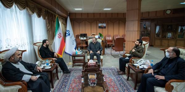 دیدار معاون حقوقی، امور مجلس و استان‌های وزارت فرهنگ و ارشاد اسلامی با استاندار مرکزی
