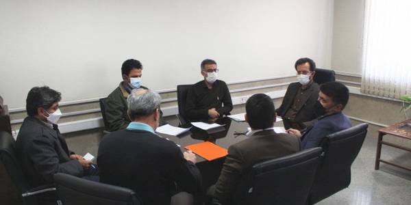 برگزاری جلسه بررسی موانع اجرای پروژه های روستاهای فاقد دهیاری شهرستان های شازند، خنداب و اراک