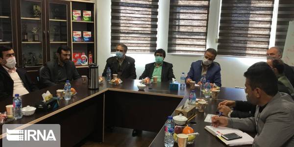 معاون سياسي،امنيتي و اجتماعي استاندار مركزي در سفر به شهرستان ساوه به همراه مديركل تعاون،كار و رفاه اجتماعي استان ، سرپرست فرمانداري شهرستان ساوه،سرپرست دفتر سیاسی استانداری و مسئولين مربوطه از شركت هنکل پاک وش توليد كننده مواد شوینده در شهرك صنعتي كاوه بازديد نمودند.