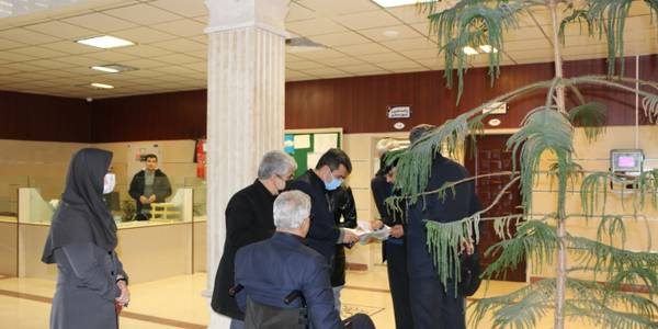 بازدید دکتر رمضانی فرماندارشهرستان شازند از ساختمان اداری شهرداری شازند