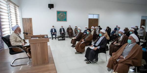 ائمه جمعه محور هم‌گرایی در جامعه باشند